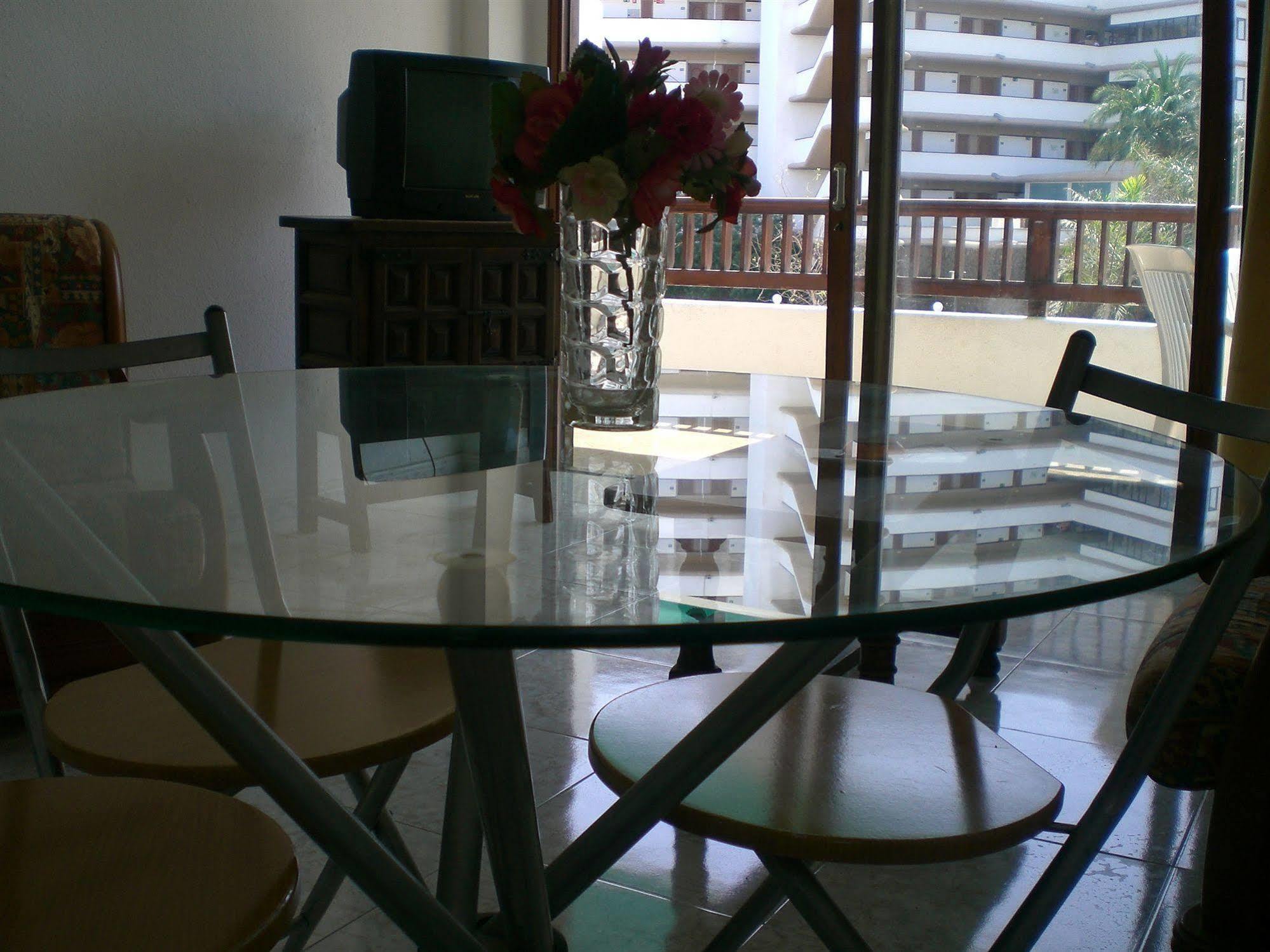Aparthotel Fayna